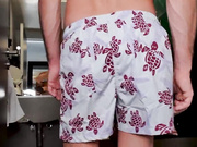 意大利语达妮卡获取屁股搞砸后在浴室手淫