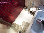 与樱酱搞起滑溜油亮润滑液浴室