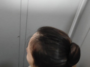 偷拍高校舞蹈生 脱光衣服上厕所 粉嫩的奶头