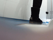 国内某高中男生偷拍同班女生李妍欣如厕，大神真是无敌了附露脸生活照